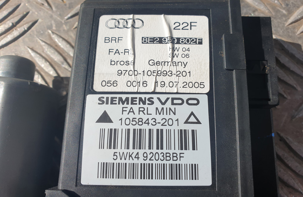 Audi A4 B7 window motor drivers front Used Car Parts UK