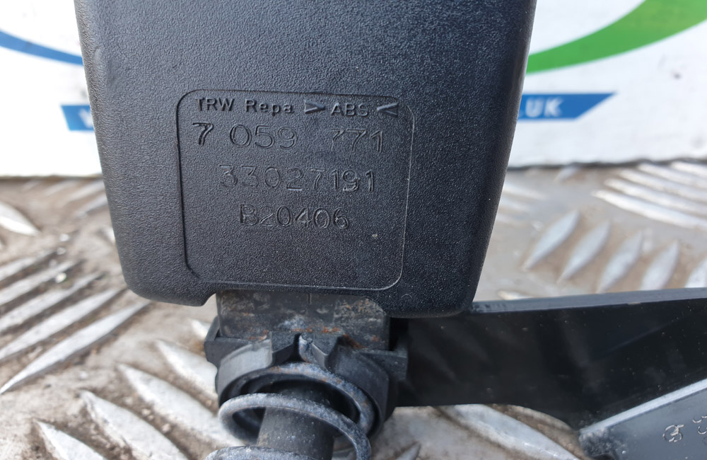 BMW 5 Series E60 rear left seat belt buckle Used Car Parts UK