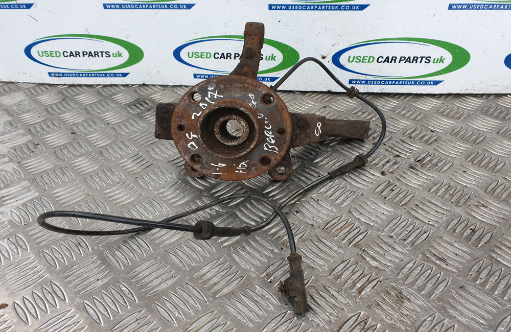 Citroen Berlingo wheel hub drivers front 2015-2018 | Used Car Parts UK