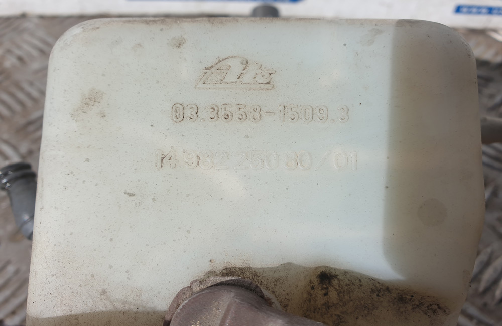 Citroen Dispatch MK2 brake master cylinder Used Car Parts UK