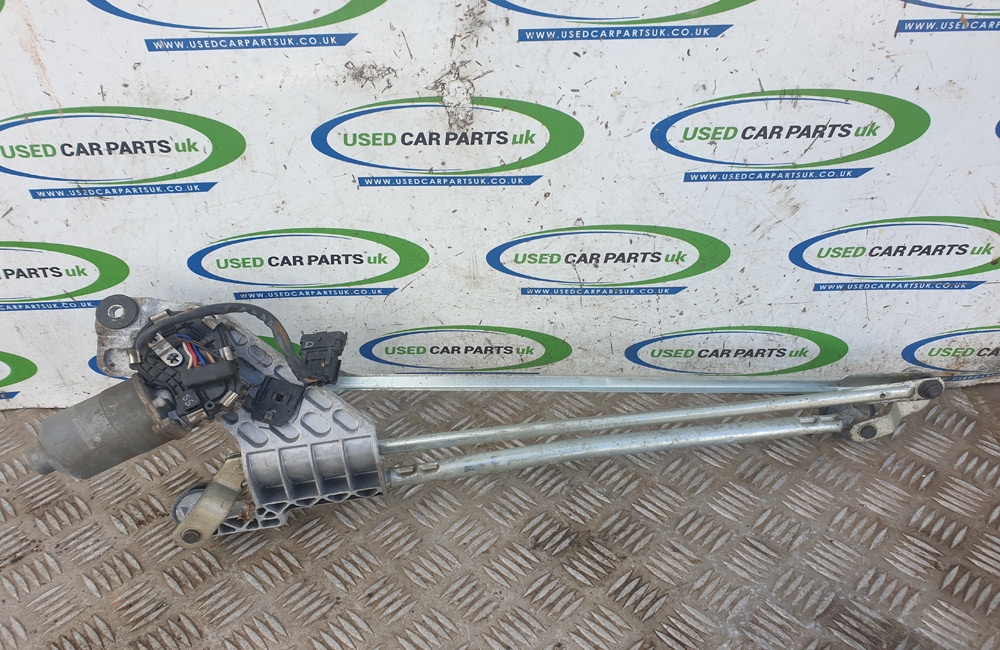 Dacia Duster 20102014 front wiper motor Used Car Parts UK