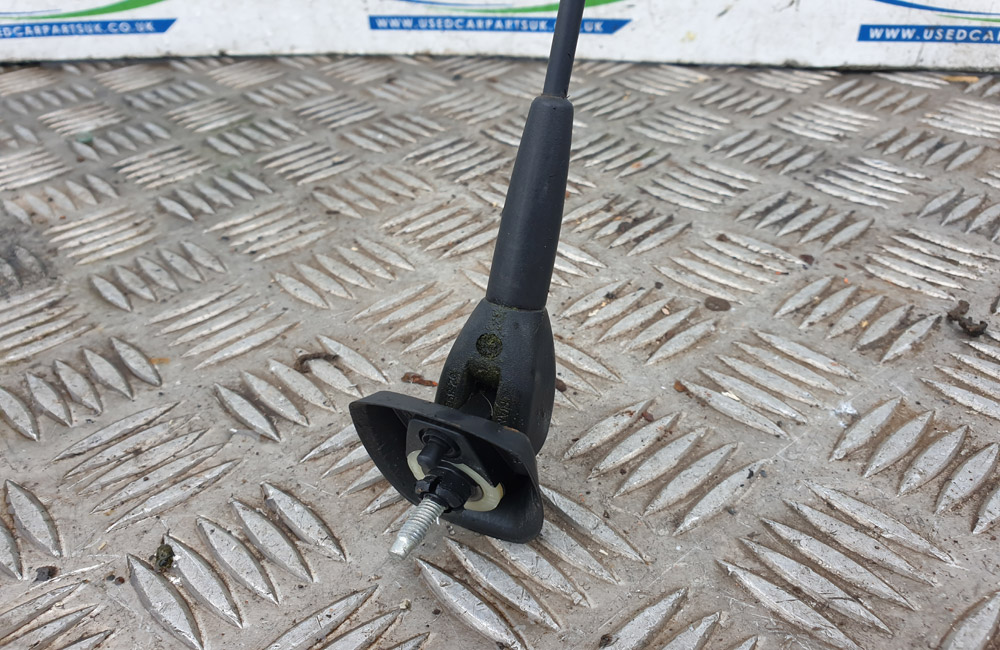 Universal Car Roof Antenna, 41cm Black Whip With Carbon Look, Easy Install For Dacia Logan & More