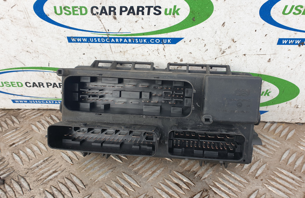 Fiat Grande Punto fuse box 1.4 petrol 51737884 Used Car Parts UK