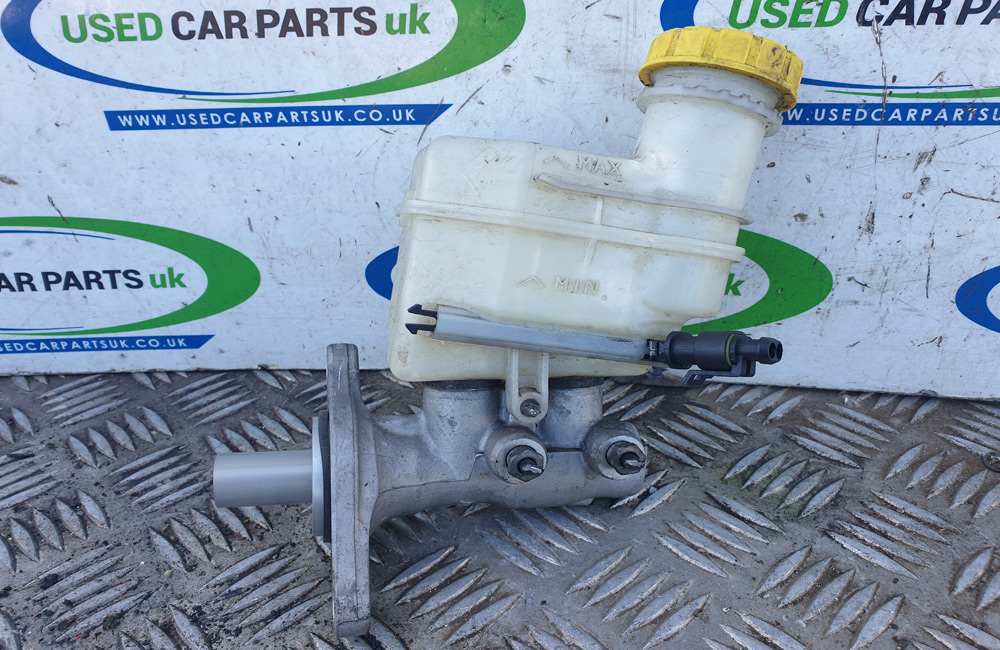 Fiat Panda MK2 Brake Master Cylinder 1 3 Multijet Used Car Parts UK Fiat Panda MK2 Brake Master Cylinder 1 3 Multijet Used Car Parts UK