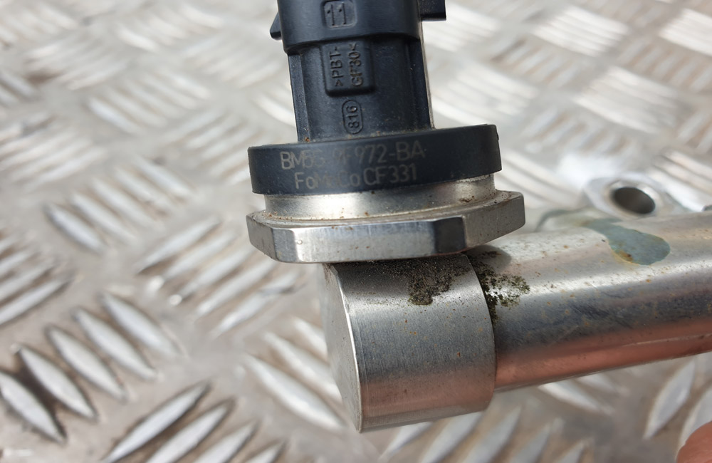 Ford Fiesta MK7 1.0 Litre fuel pressure sensor Used Car Parts UK