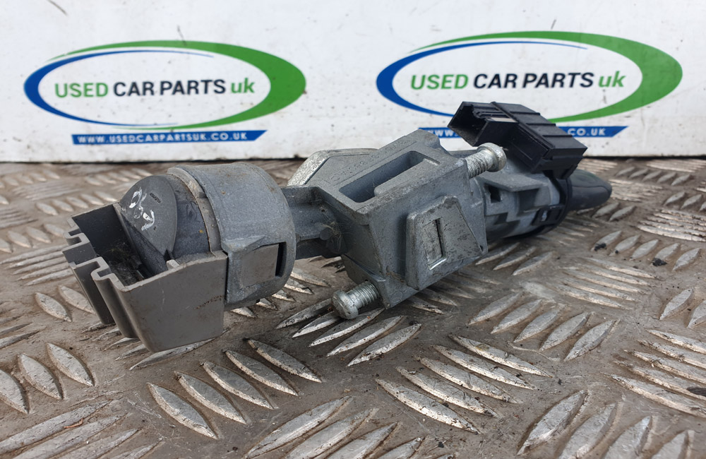 Ford Focus MK2 ignition barrel key Used Car Parts UK