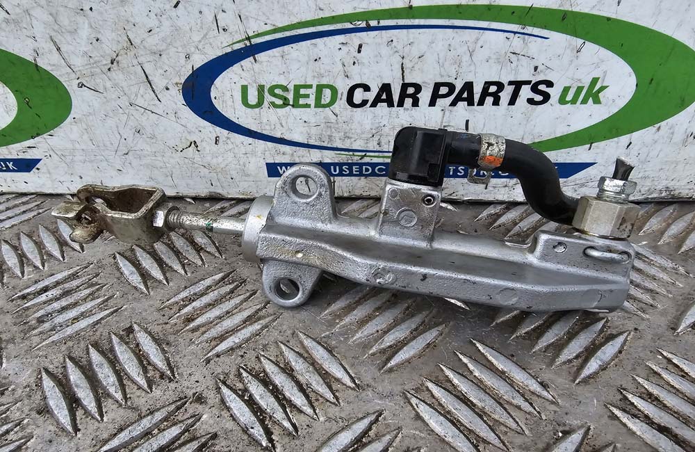 High Quality Clutch Master Cylinder For Honda Civic 1.4/1.5/1.6 (1995-2001)