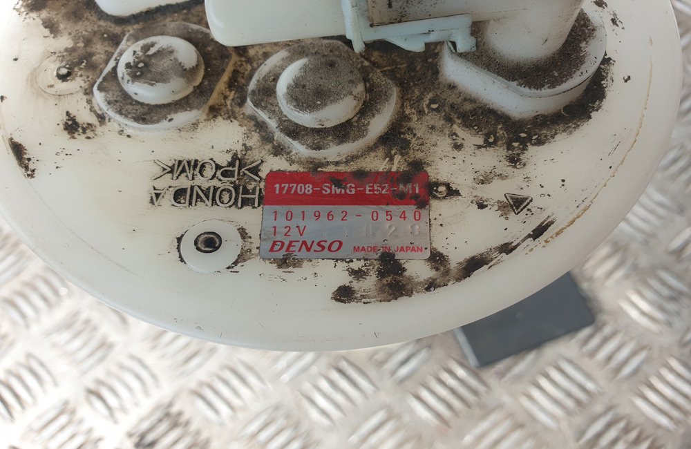 Honda Civic MK8 1.4 fuel pump in petrol tank Used Car Parts UK