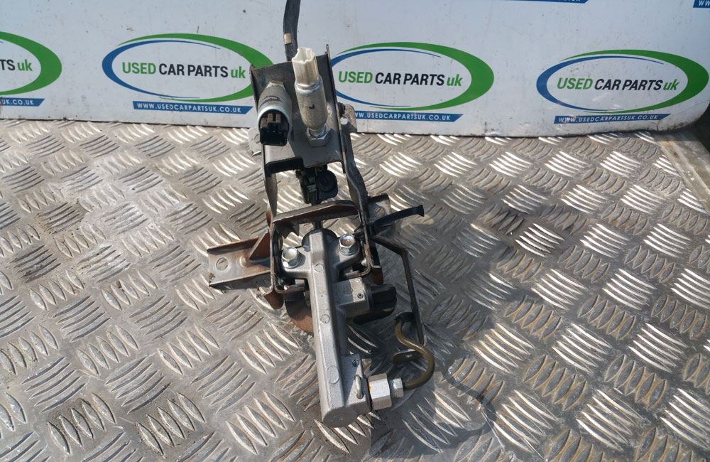 Honda Civic MK8 CTDI clutch master cylinder Used Car Parts UK