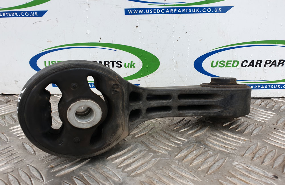 Honda Jazz MK2 automatic lower gearbox mount Used Car Parts UK