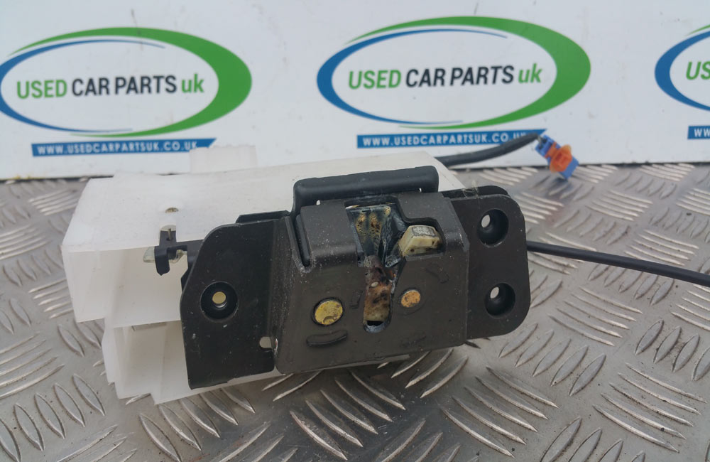 Honda Jazz MK1 boot lock catch motor Used Car Parts UK