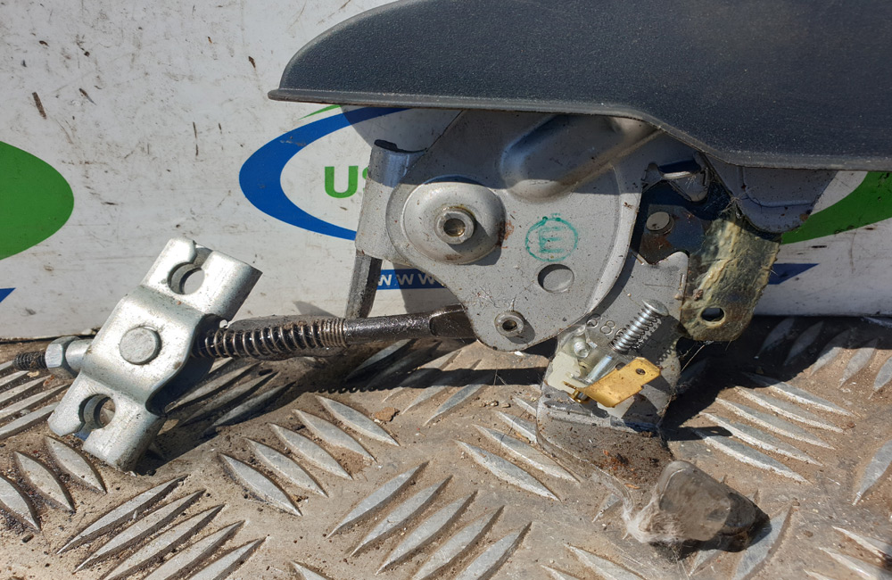 Honda Jazz MK1 handbrake ratchet mech Used Car Parts UK