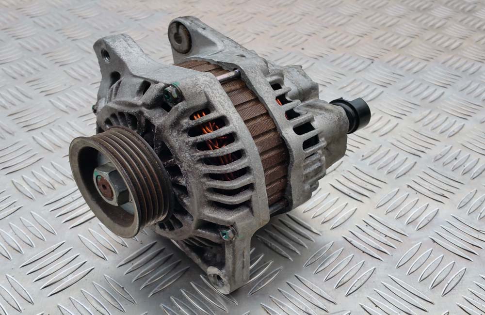 Honda Jazz 1.3 alternator AHGA69 Used Car Parts UK