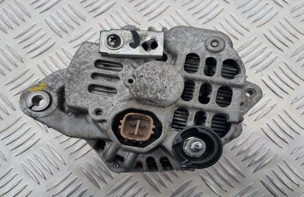 Honda Jazz 1.3 alternator AHGA69 Used Car Parts UK