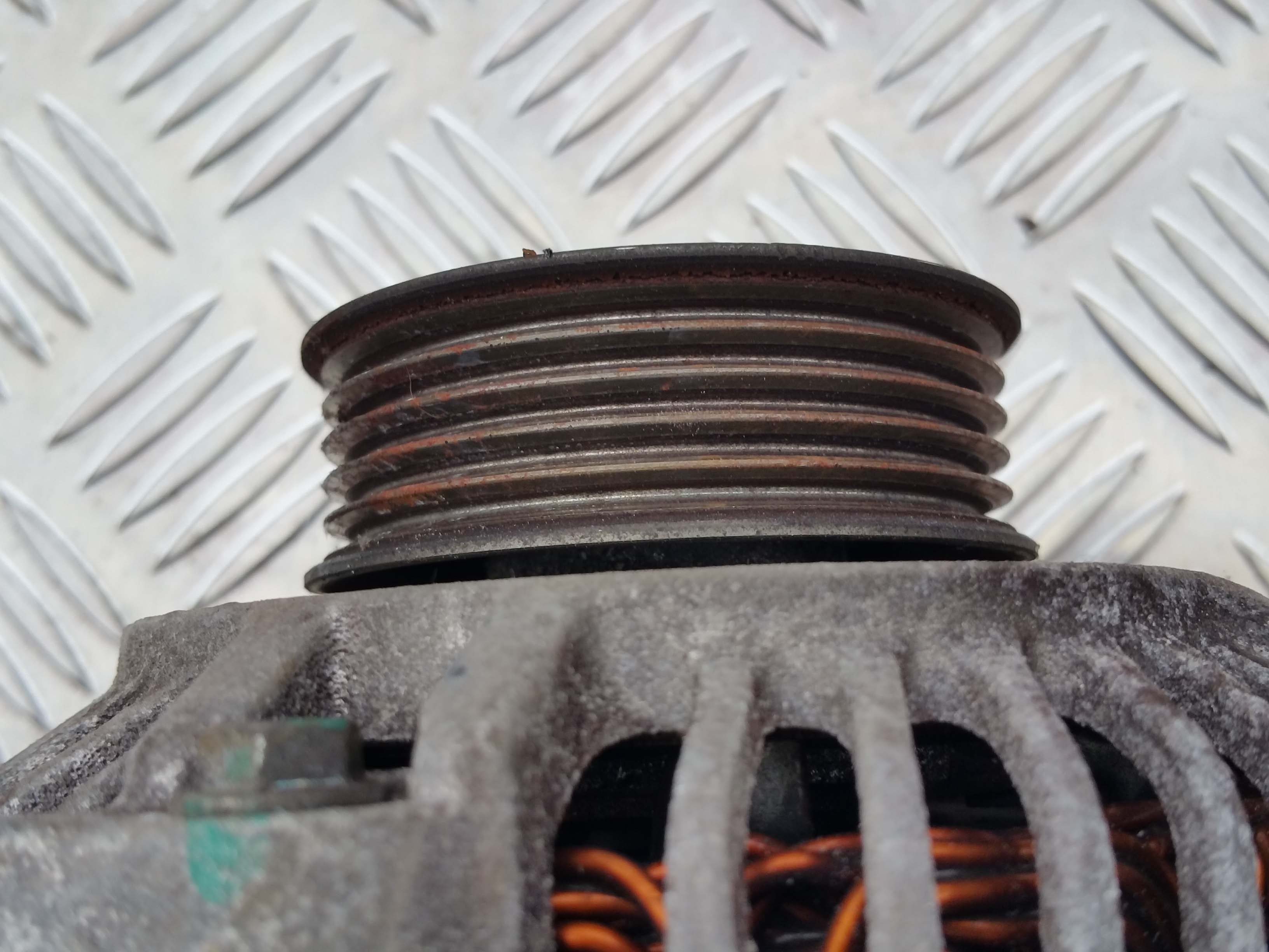 Honda Jazz 1.3 alternator AHGA69 Used Car Parts UK