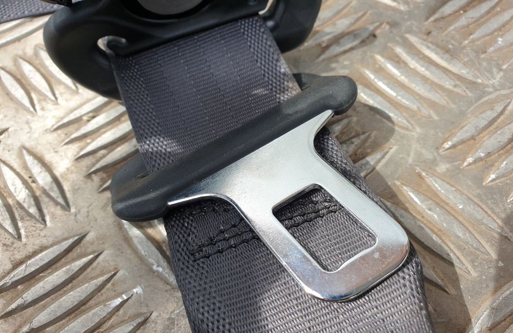 Honda Jazz MK2 rear left seat belt Used Car Parts UK