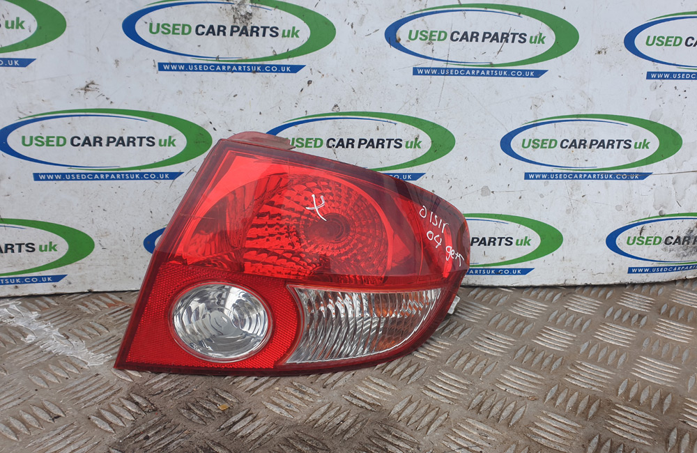 Hyundai Getz MK1 drivers rear tail brake light Used Car Parts UK
