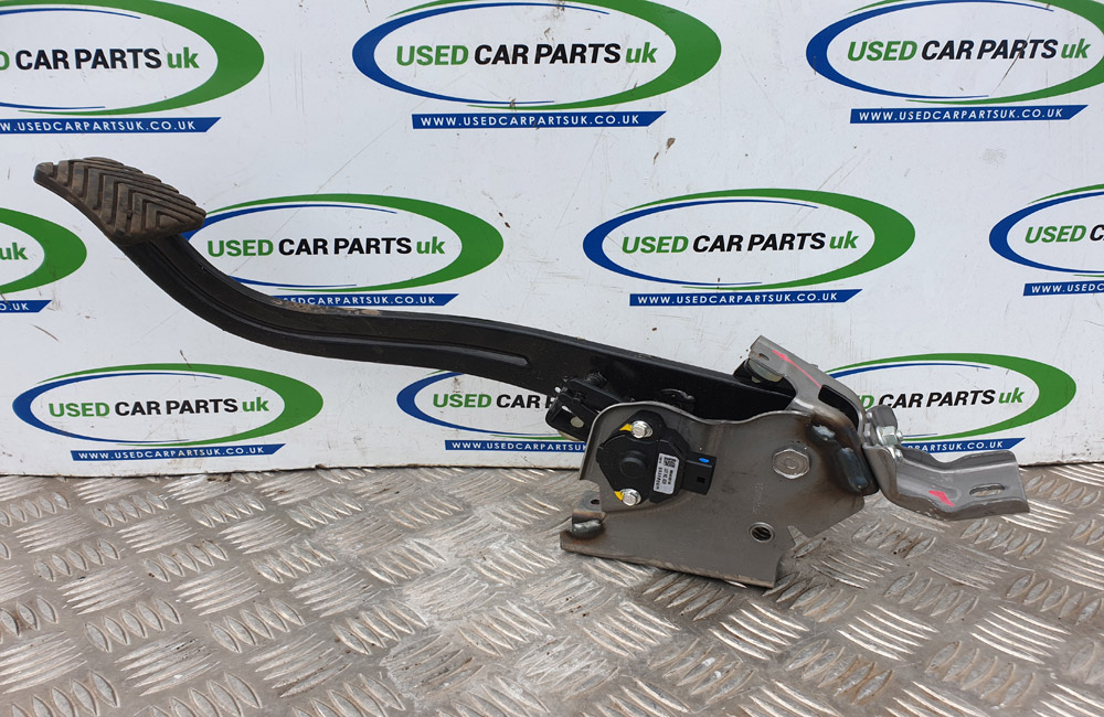 Hyundai I20 Clutch pedal sensor MK2 Used Car Parts UK