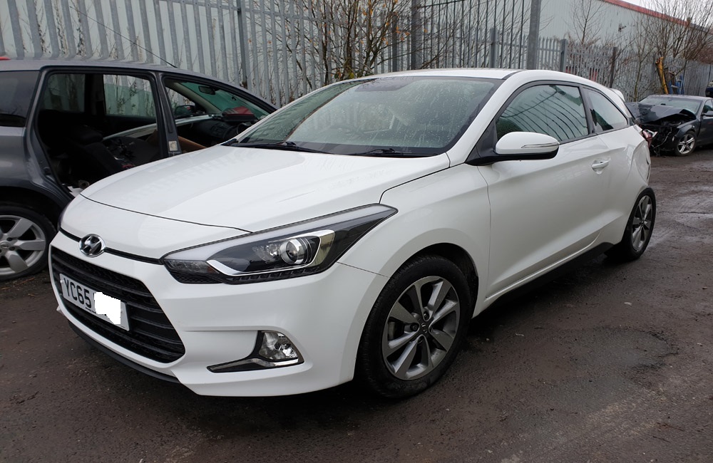 Hyundai I20 Coupe Door White left 2015 | Used Car Parts UK