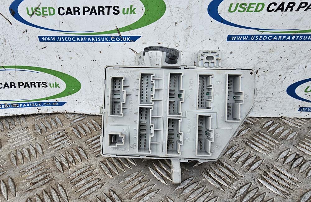 Radiateur Pour Kia Carens Mk2/Mk3 – 1.6/2.0 CRDi – Manuel – 2005 Et + – Neuf