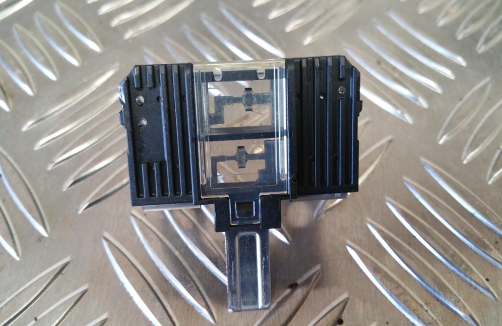 Kia Picanto 125 amp alternator fuse Used Car Parts UK