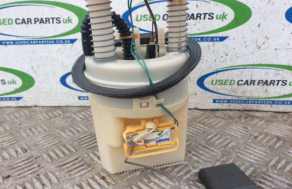 Mercedes A Class W169 fuel pump 1.5 petrol Used Car Parts UK