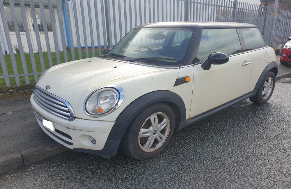 Mini Cooper R56 Boost CD Player Speedo Clocks Used Car Parts UK