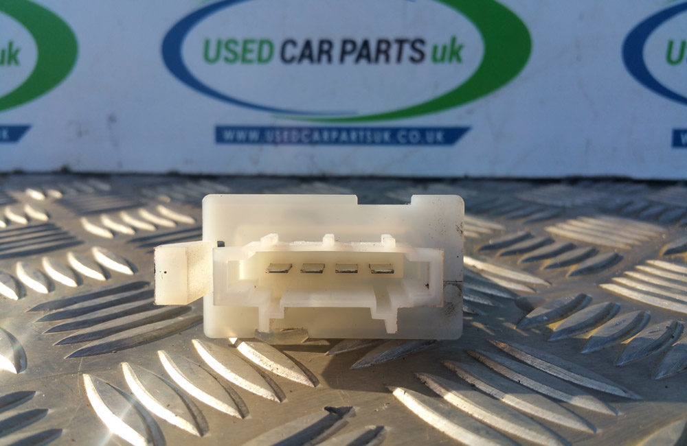 Mini Cooper R56 heater resistor card Used Car Parts UK
