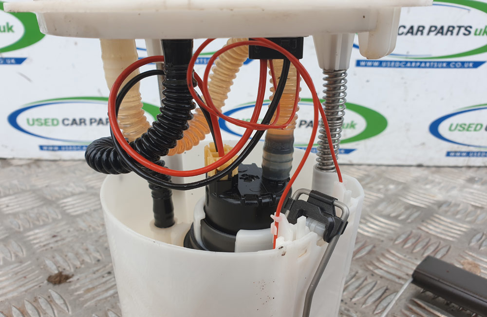 Nissan Juke DCI fuel pump 170401KB0A Used Car Parts UK