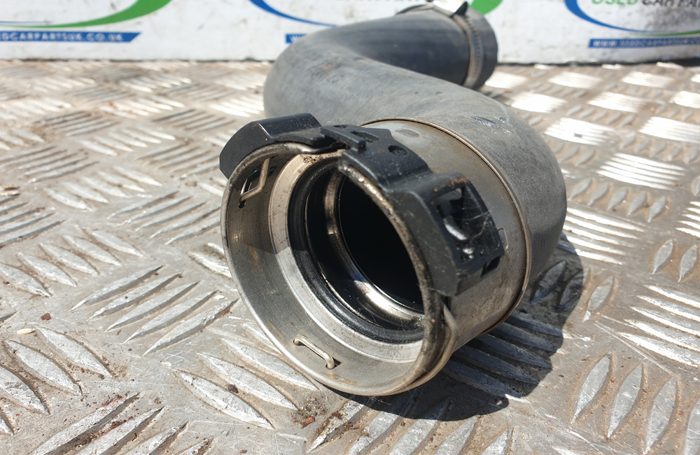 Nissan Juke DCI intercooler hose 1103568S01 Used Car Parts UK