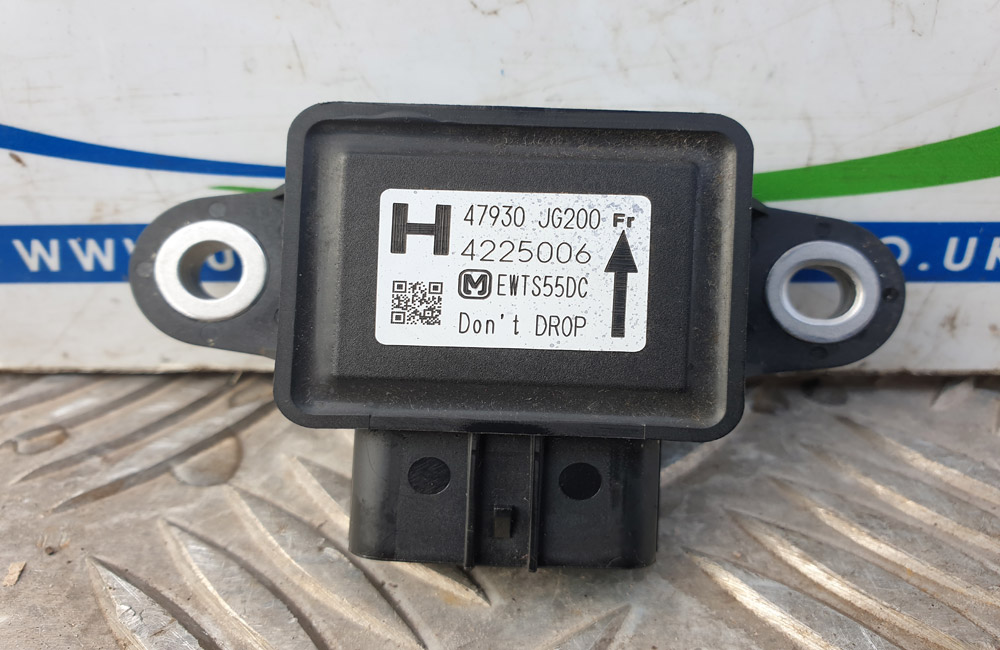 Nissan Juke yaw rate sensor 47930JG200 EWTS55DC Used Car Parts UK