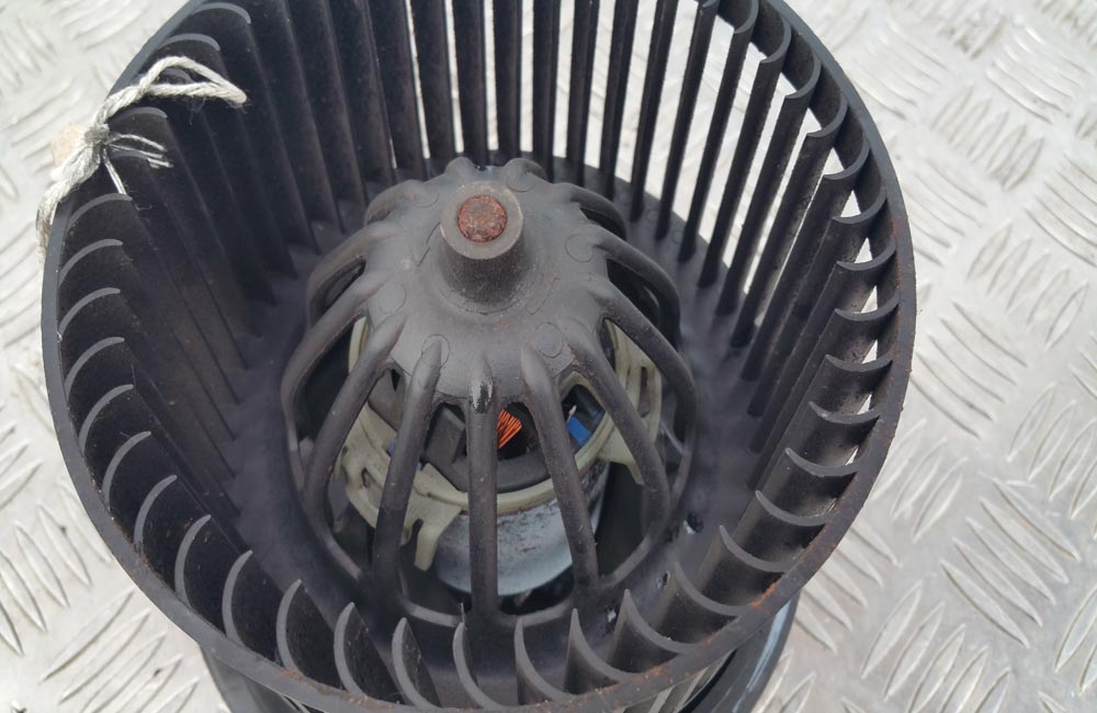 Nissan Micra K12 heater blower motor F667217D6110 Used Car Parts UK
