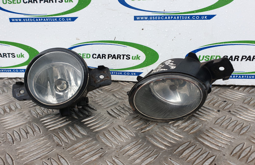Nissan Micra K12 Tekna front fog lights lamp Used Car Parts UK