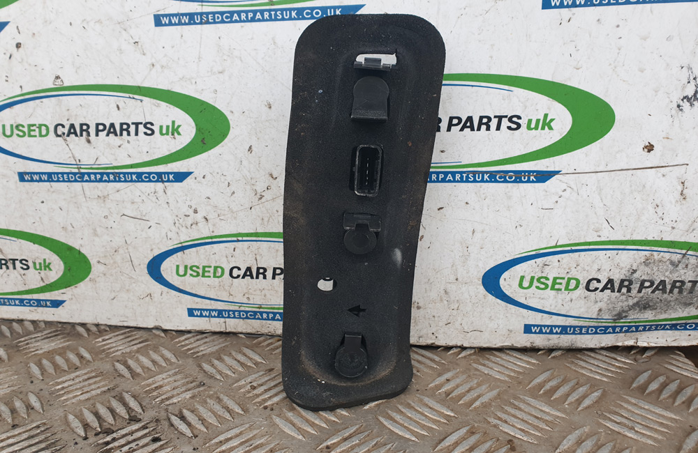 Nissan Micra K12 drivers rear light bulb holder Used Car Parts UK