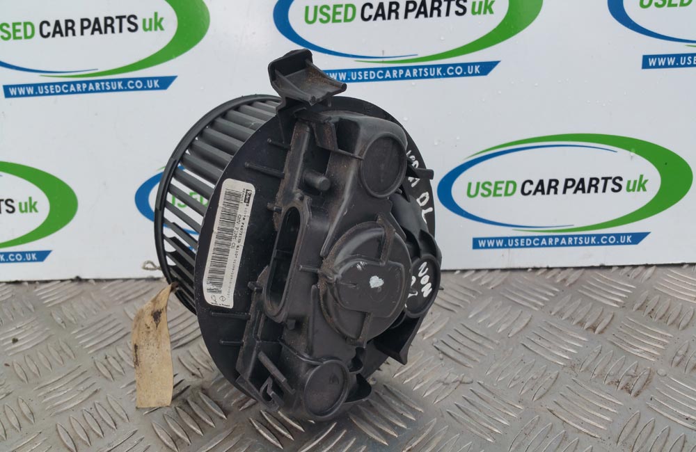 Nissan Micra K12 heater blower motor F667217D6110 Used Car Parts UK