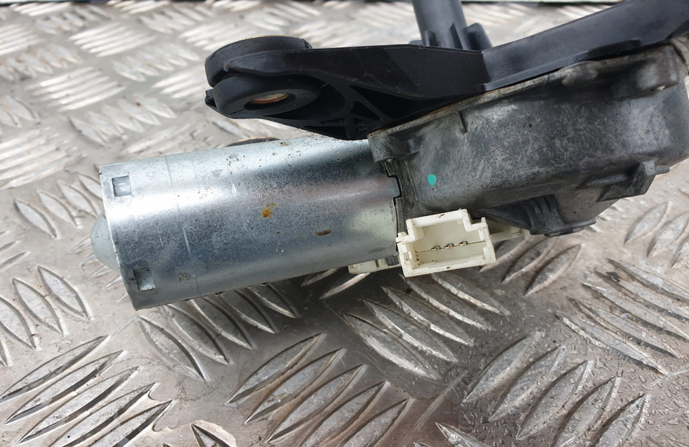 Nissan Micra K12 rear wiper motor 8200017385C Used Car Parts UK