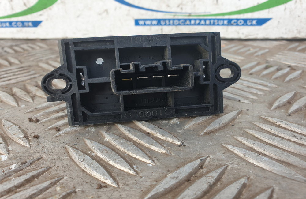 Nissan Note MK1 heater card resistor | Used Car Parts UK