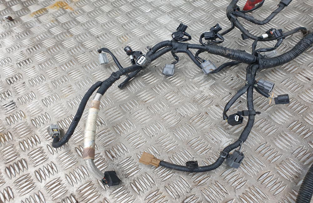 Nissan Qashqai 1.6 engine wiring loom | Used Car Parts UK