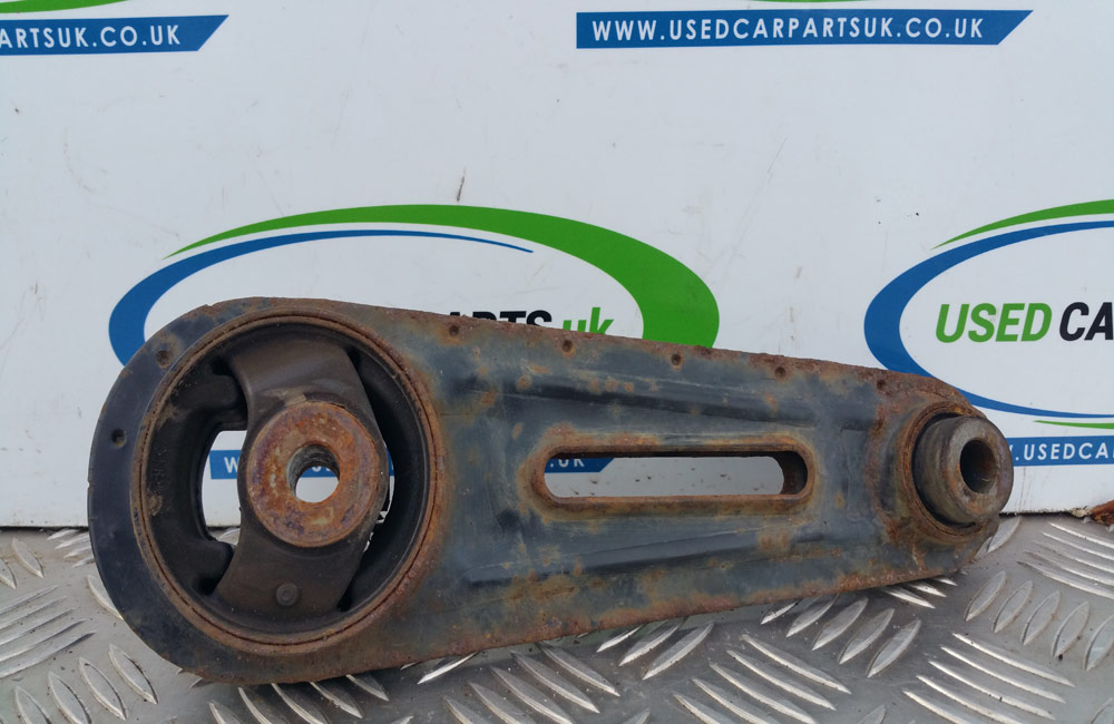 Nissan Qashqai 1.6 lower rear gearbox engine mount Used Car Parts UK