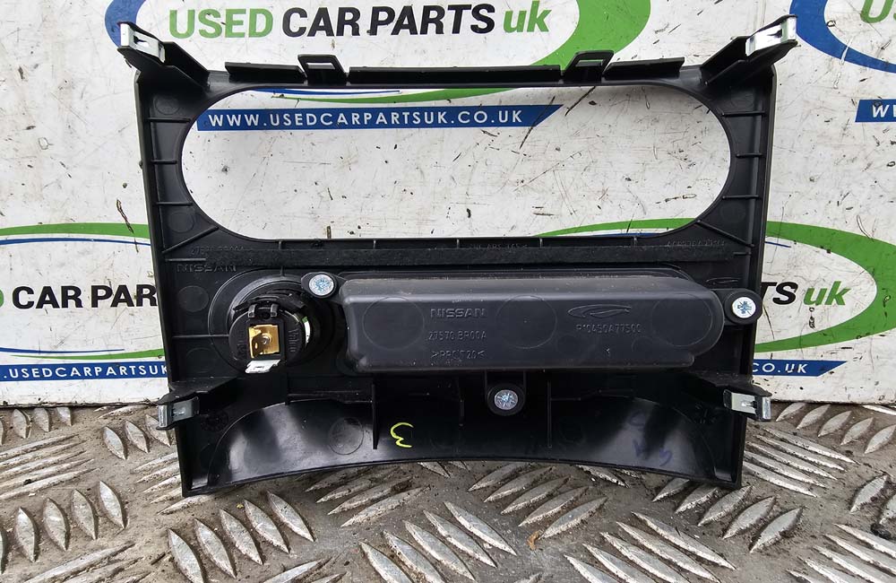 Nissan Qashqai +2 Cigarette Ligher Socket