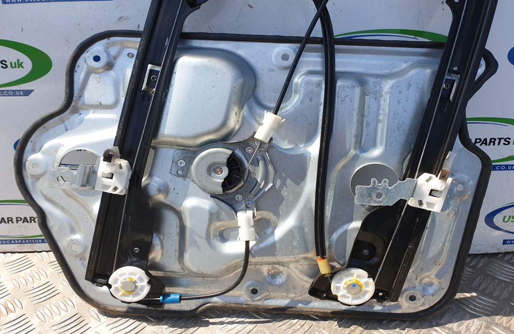 Nissan Qashqai electric window reg motor Used Car Parts UK