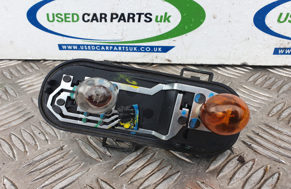 Nissan qashqai rear light bulb holder Clearance