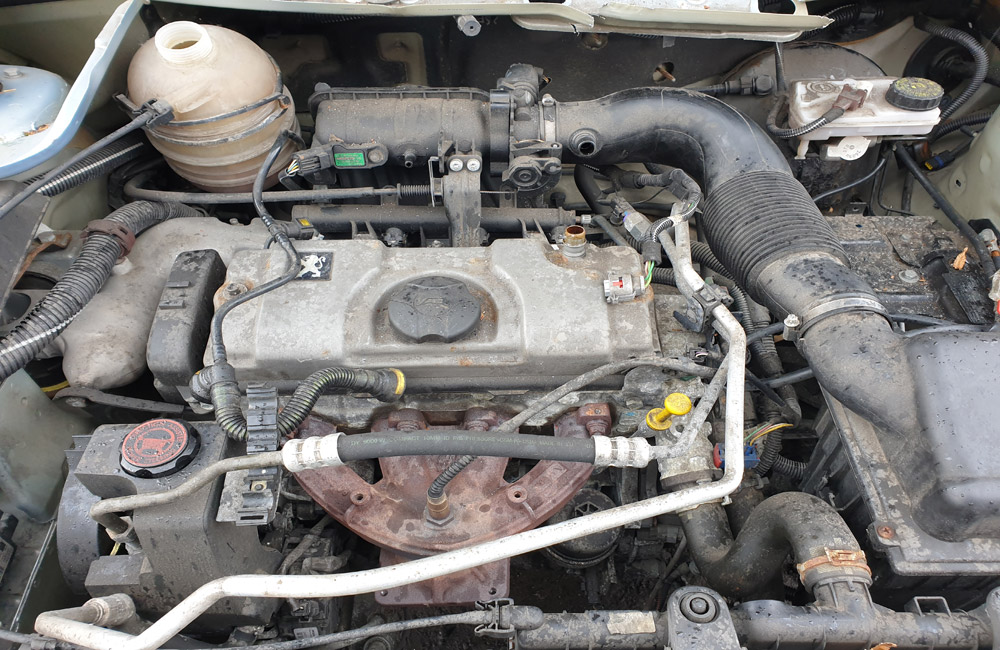 Peugeot 206 1.1 engine oil dip stick Used Car Parts UK