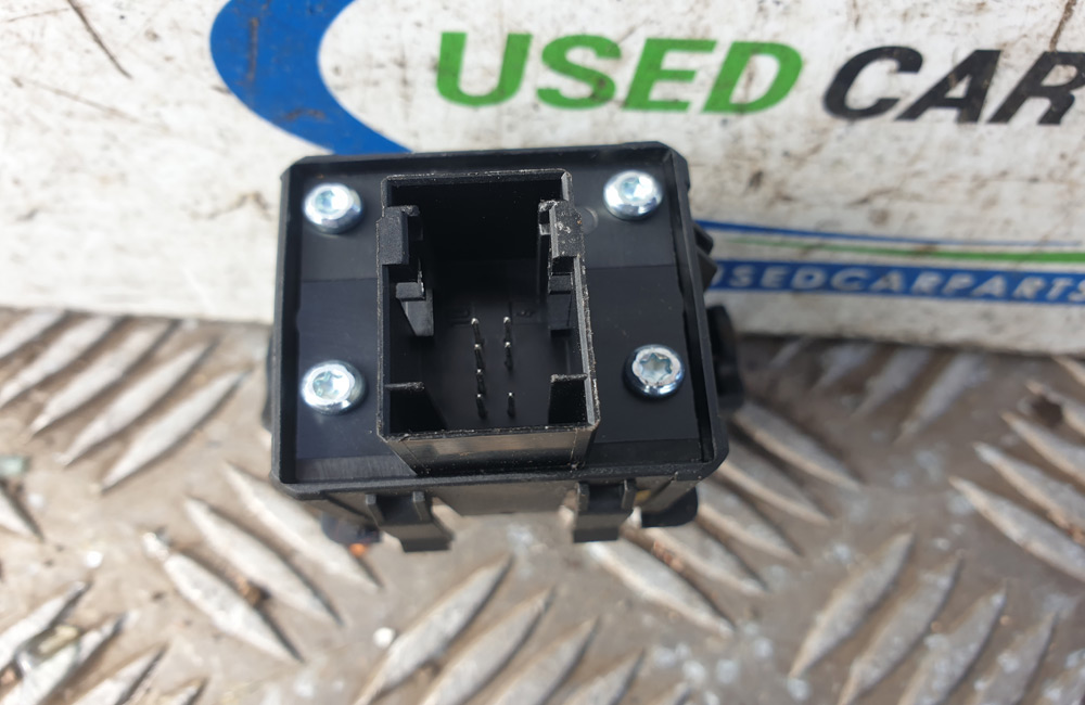 Peugeot 3008 MK1 electric handbrake switch 9666405677 Used Car Parts UK