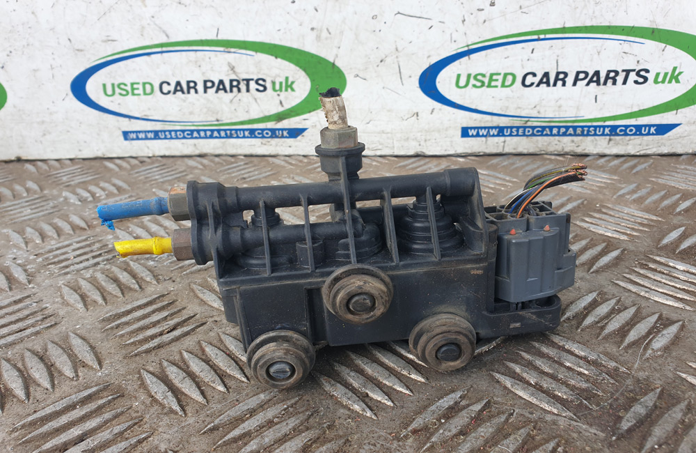 Range Rover L322 Air Suspension Valve RVH500060 Used Car Parts UK