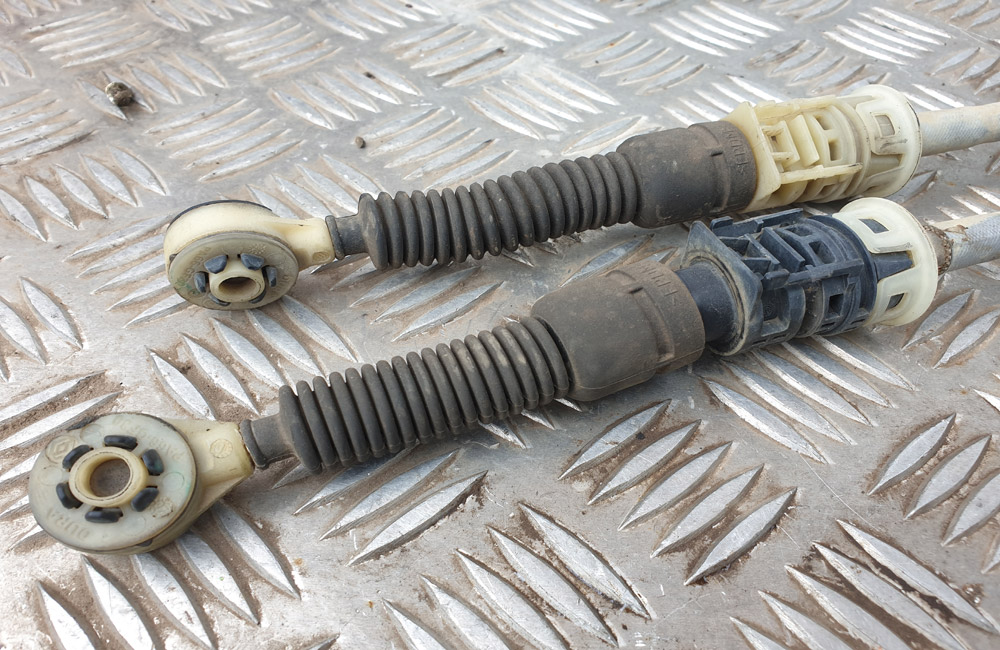 Renault Clio gear cables linkages 20132017 Used Car Parts UK