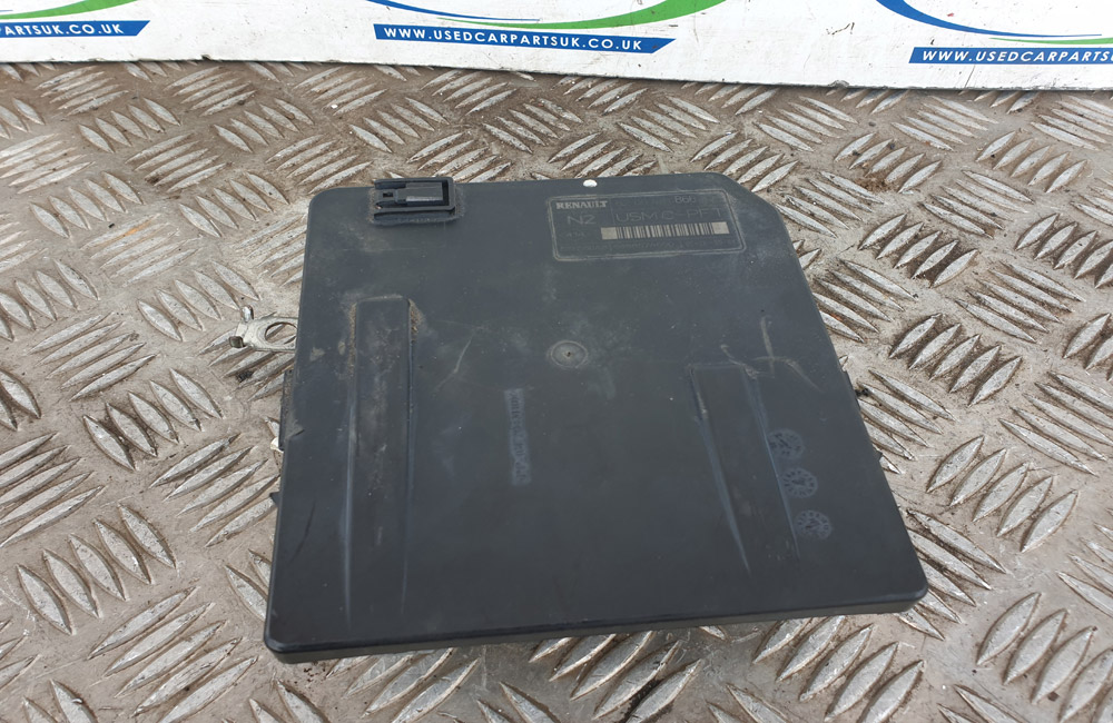 Renault Scenic DCI engine bay fuse box Used Car Parts UK