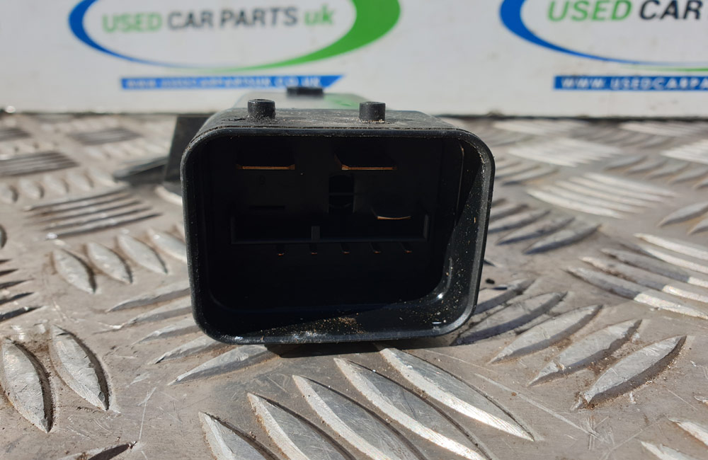 Seat radiator fan relay 5J0919506 Used Car Parts UK