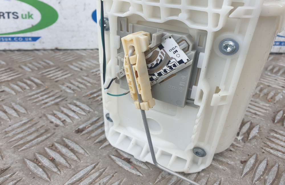 Seat MK3 6L fuel pump in tank 6Q0919051F Used Car Parts UK