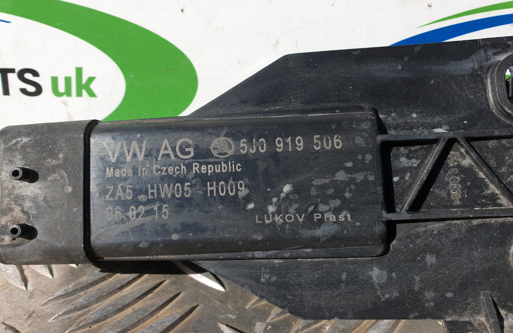 Seat radiator fan relay 5J0919506 Used Car Parts UK